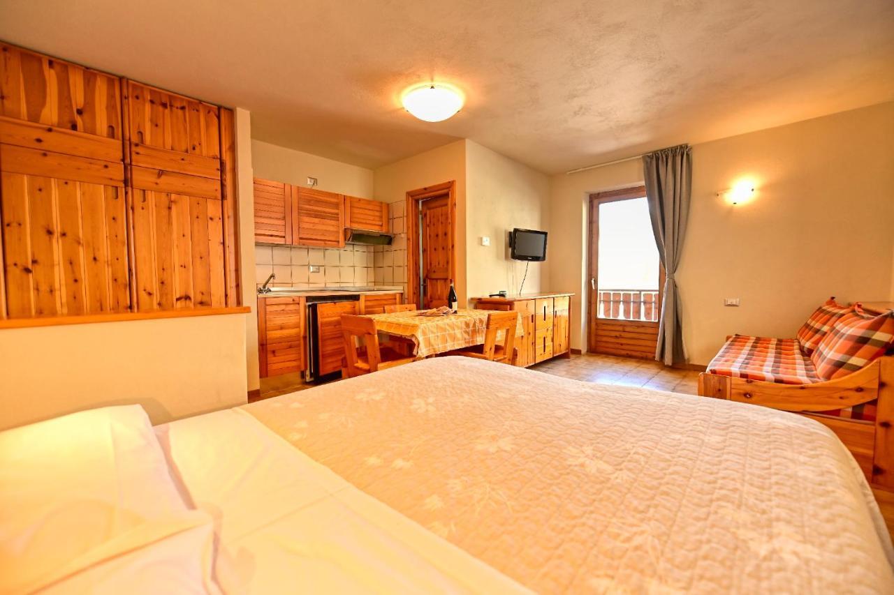 Residence Raethia Tra Bormio E Livigno Pradelle Extérieur photo
