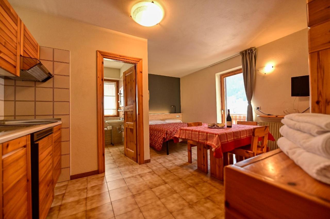 Residence Raethia Tra Bormio E Livigno Pradelle Extérieur photo