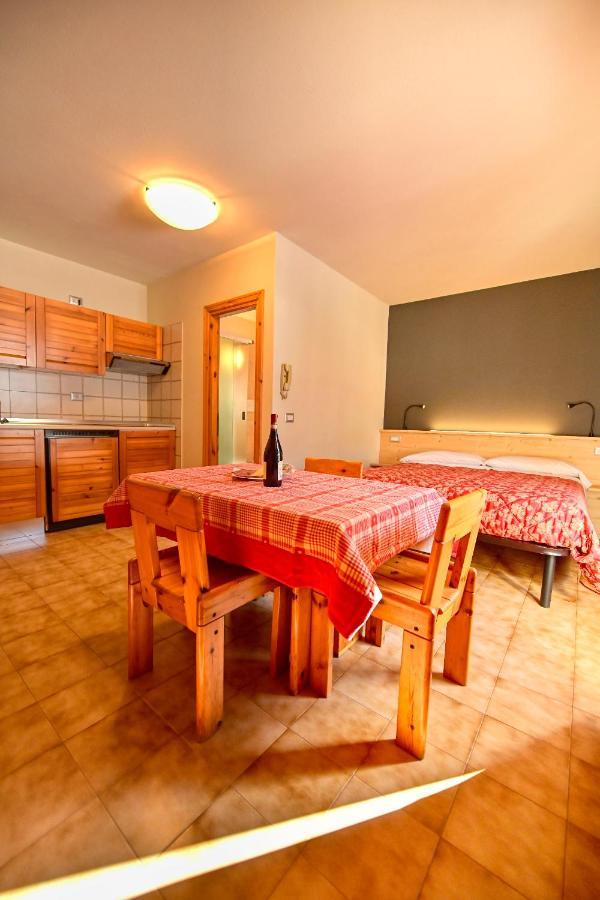 Residence Raethia Tra Bormio E Livigno Pradelle Extérieur photo